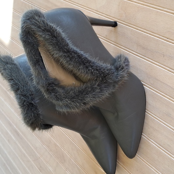 Donald J. Pliner Vero Quoio Pointy Toe Leather Mink Fur High Heel Ankle Boots - Picture 2 of 15